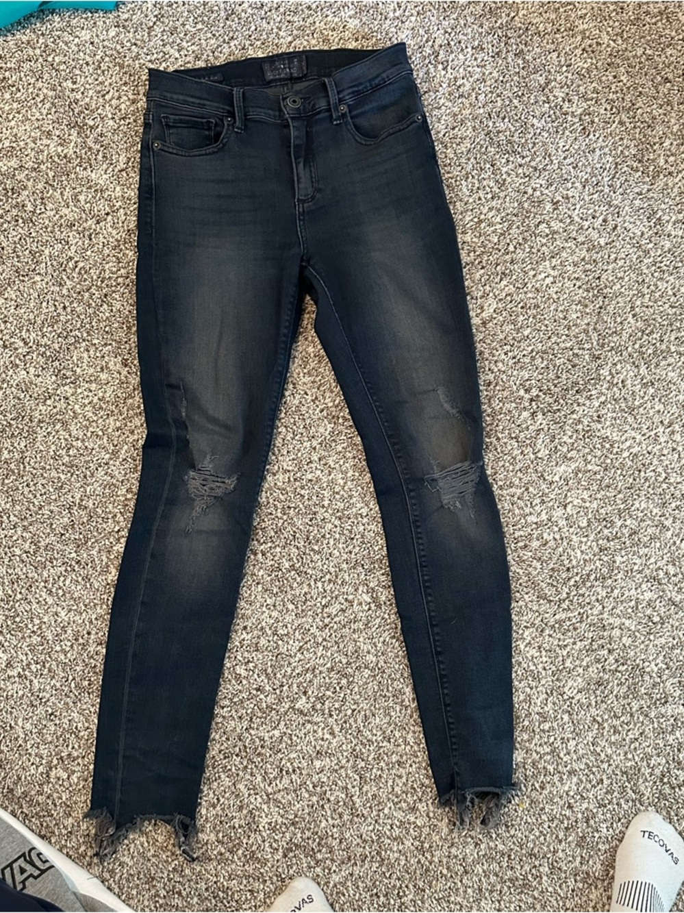 Lucky Brand Black Wash Skinny Jeans with Knee Distress